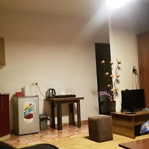 Overnight Flat In Тбилиси